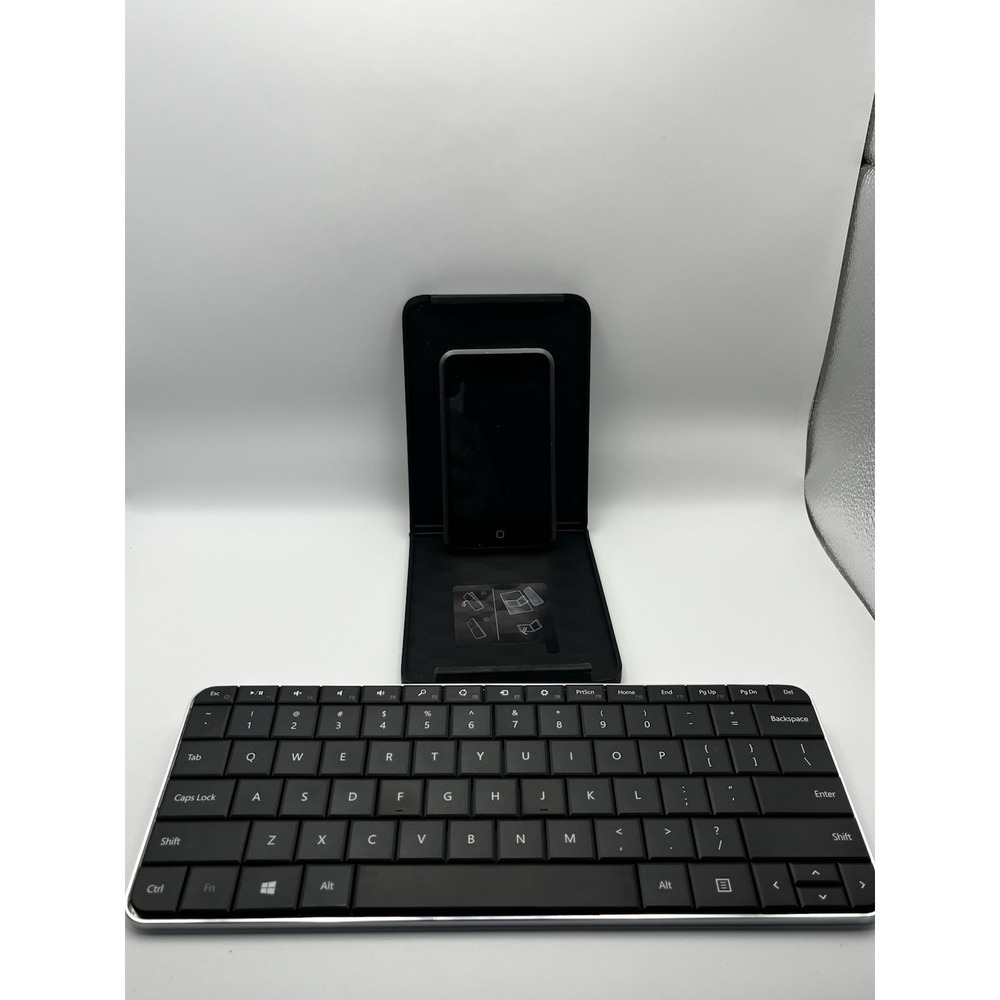 Microsoft Wedge Mobile Bluetooth Keyboard Model 1521 w/ Cover & Box Used Good - Picture 11 of 11